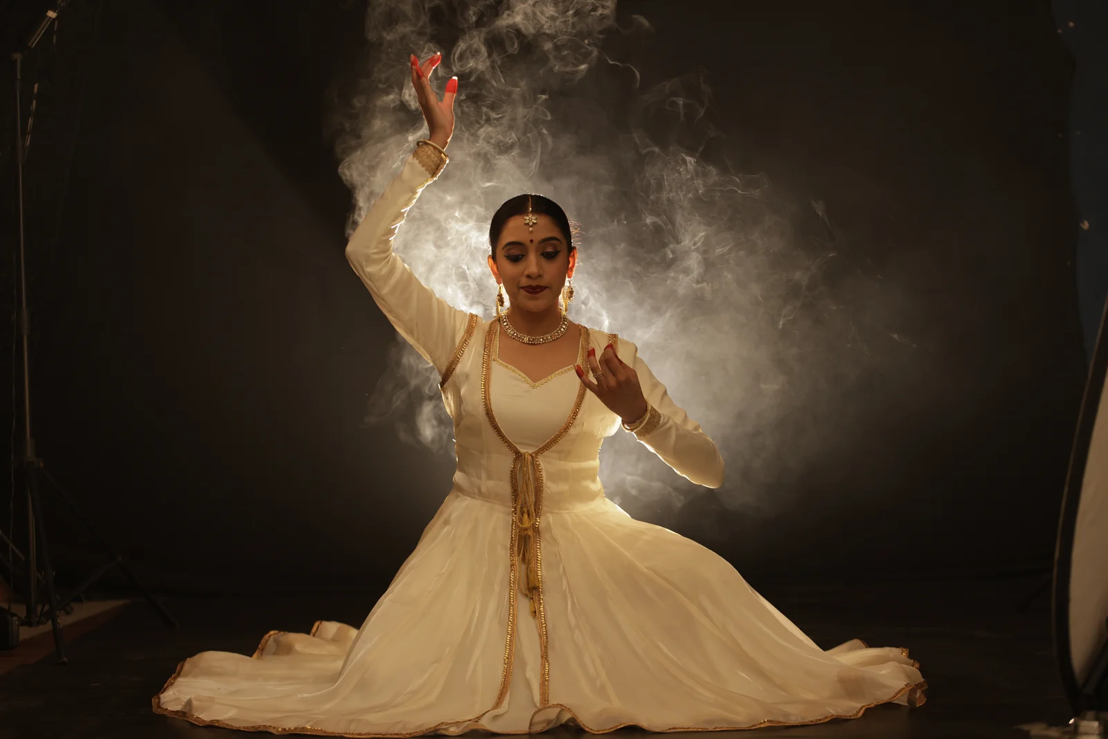 Riddhi Mehar performing classical dance